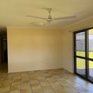 15 Fuscia Court, Mooroobool, QLD 4870 AUS