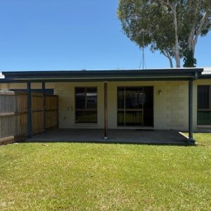 15 Fuscia Court, Mooroobool, QLD 4870 AUS