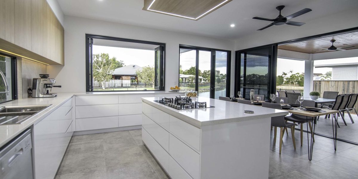 34 Blue Water Lane, Trinity Beach, QLD 4879 AUS