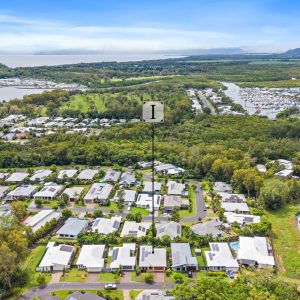 8 Flow Close, Trinity Beach, QLD 4879 AUS