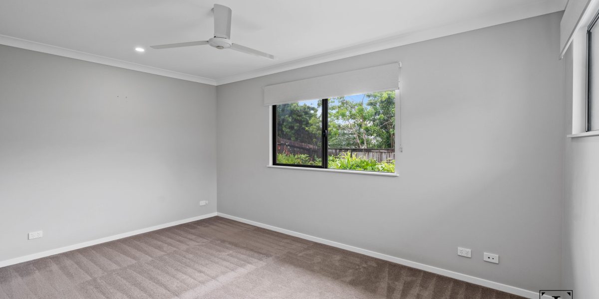 8 Flow Close, Trinity Beach, QLD 4879 AUS