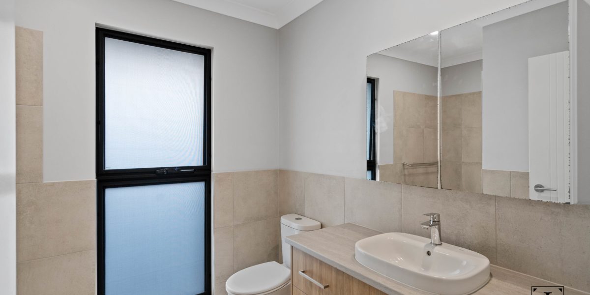 8 Flow Close, Trinity Beach, QLD 4879 AUS