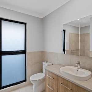 8 Flow Close, Trinity Beach, QLD 4879 AUS