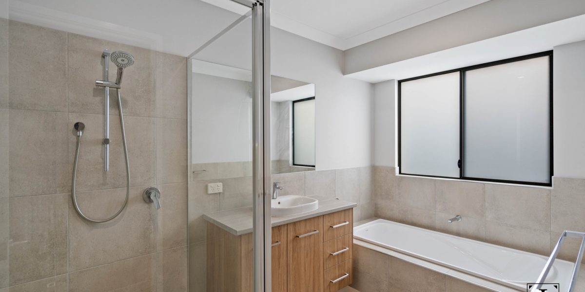 8 Flow Close, Trinity Beach, QLD 4879 AUS