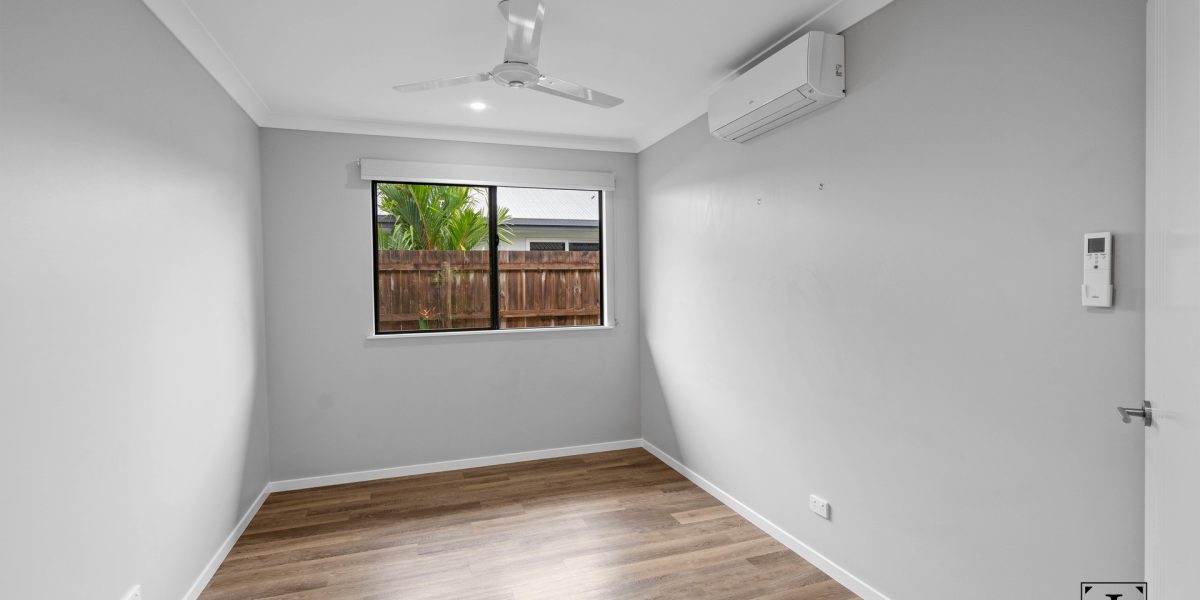 8 Flow Close, Trinity Beach, QLD 4879 AUS