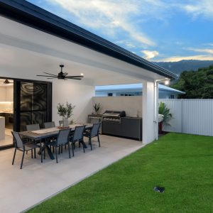 7 Braeside Court, Smithfield, QLD 4878 AUS