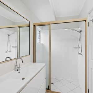 13 Maurice Street, Kewarra Beach, QLD 4879 AUS