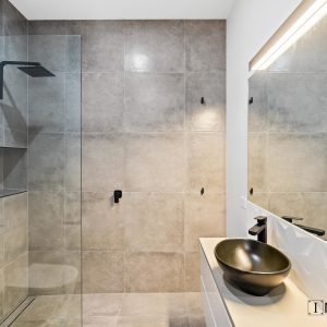 116 Nolan Street, Whitfield, QLD 4870 AUS