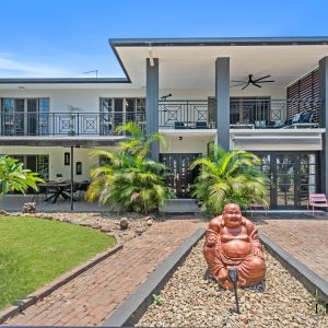 29-31 Casuarina Street, Holloways Beach, QLD 4878 AUS