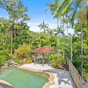 5 Sun Street, Brinsmead, QLD 4870 AUS