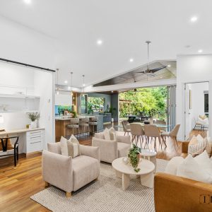 13 Moore Road, Kewarra Beach, QLD 4879 AUS