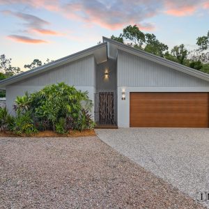 13 Moore Road, Kewarra Beach, QLD 4879 AUS