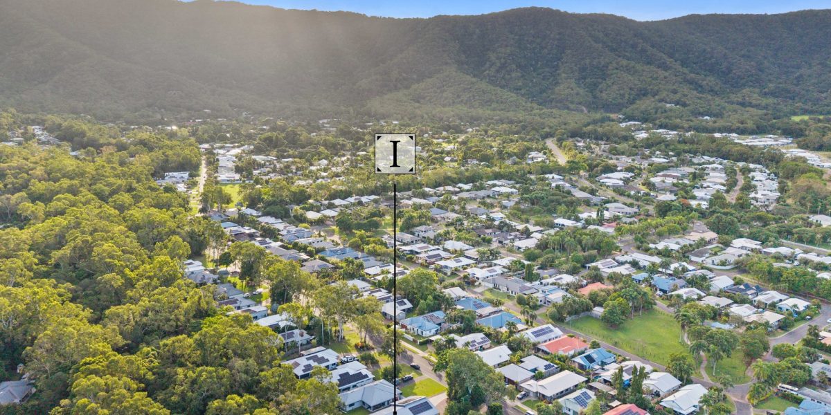 13 Moore Road, Kewarra Beach, QLD 4879 AUS