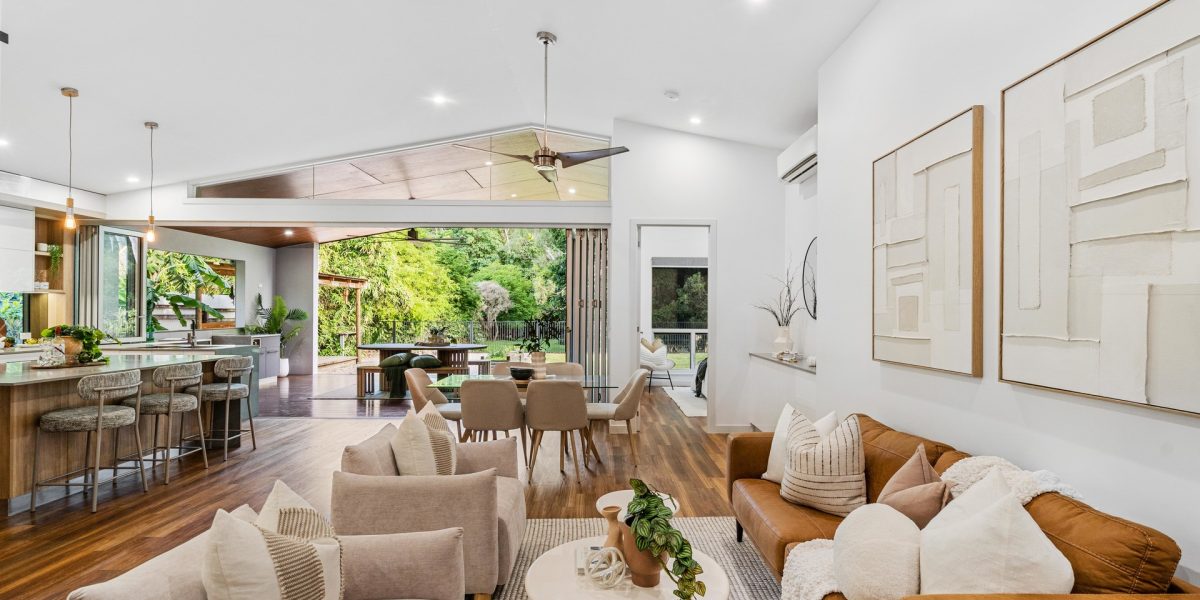 13 Moore Road, Kewarra Beach, QLD 4879 AUS