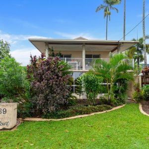 2/39 Arlington Esplanade, Clifton Beach, QLD 4879 AUS