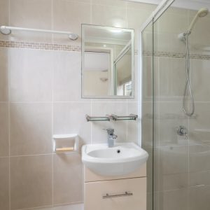 2/39 Arlington Esplanade, Clifton Beach, QLD 4879 AUS