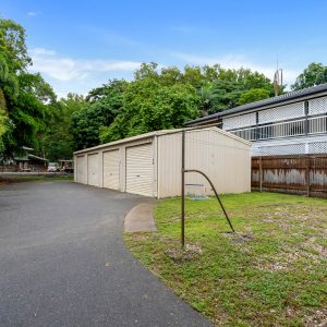 2/39 Arlington Esplanade, Clifton Beach, QLD 4879 AUS