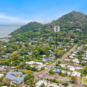 39 Trinity Beach Road, Trinity Beach, QLD 4879 AUS