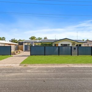 25 Caribbean Street, Holloways Beach, QLD 4878 AUS