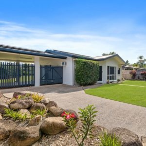 25 Caribbean Street, Holloways Beach, QLD 4878 AUS