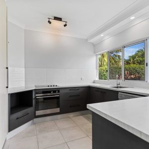 25 Caribbean Street, Holloways Beach, QLD 4878 AUS