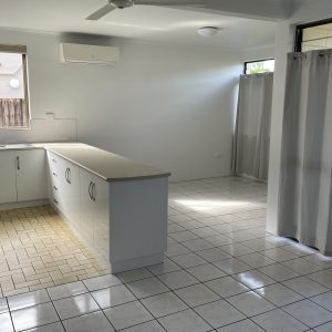 2/19 Pioneer Street, Manoora, QLD 4870 AUS