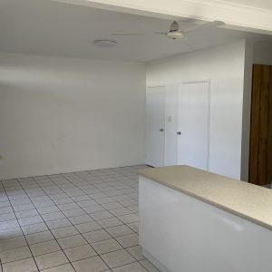 2/19 Pioneer Street, Manoora, QLD 4870 AUS