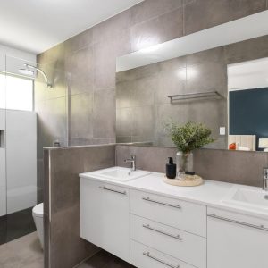 24 Halifax Drive, Redlynch, QLD 4870 AUS