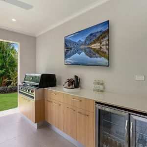 24 Halifax Drive, Redlynch, QLD 4870 AUS