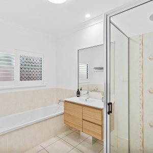 15 Tribulation Close, Kewarra Beach, QLD 4879 AUS