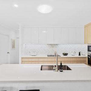 15 Tribulation Close, Kewarra Beach, QLD 4879 AUS