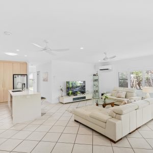 15 Tribulation Close, Kewarra Beach, QLD 4879 AUS