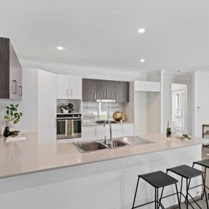 7 Flow Close, Trinity Beach, QLD 4879 AUS