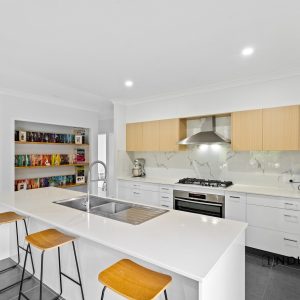 19 McAlister Avenue, Kewarra Beach, QLD 4879 AUS