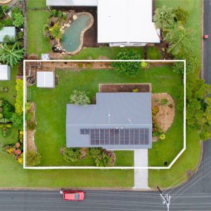 42 Oak Street, Holloways Beach, QLD 4878 AUS