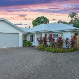 27 Castor Street, Clifton Beach, QLD 4879 AUS