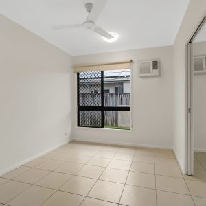 4 Cliffdale Street, Bentley Park, QLD 4869 AUS