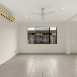 4 Cliffdale Street, Bentley Park, QLD 4869 AUS