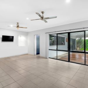 8 Mceachan Street, Edmonton, QLD 4869 AUS