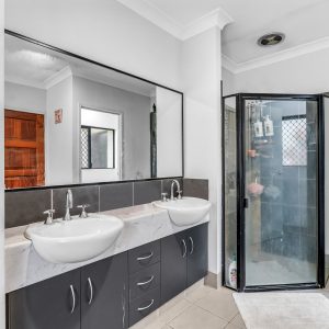 8 Mceachan Street, Edmonton, QLD 4869 AUS