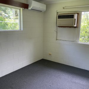 4 Venezia Street, Woree, QLD 4868 AUS