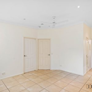 1/560 Intake Road, Redlynch, QLD 4870 AUS