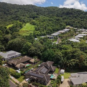 18 Orana Street, Caravonica, QLD 4878 AUS