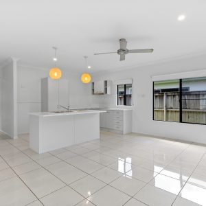 7 Midship Street, Trinity Beach, QLD 4879 AUS