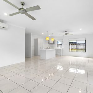 7 Midship Street, Trinity Beach, QLD 4879 AUS