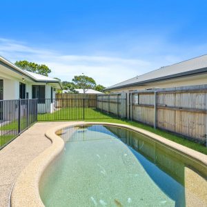 12 Hopkins Street, White Rock, QLD 4868 AUS