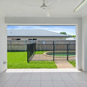 12 Hopkins Street, White Rock, QLD 4868 AUS