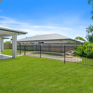 12 Hopkins Street, White Rock, QLD 4868 AUS