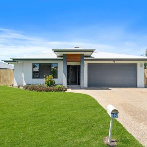 12 Hopkins Street, White Rock, QLD 4868 AUS