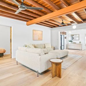 26 Maple Street, Holloways Beach, QLD 4878 AUS